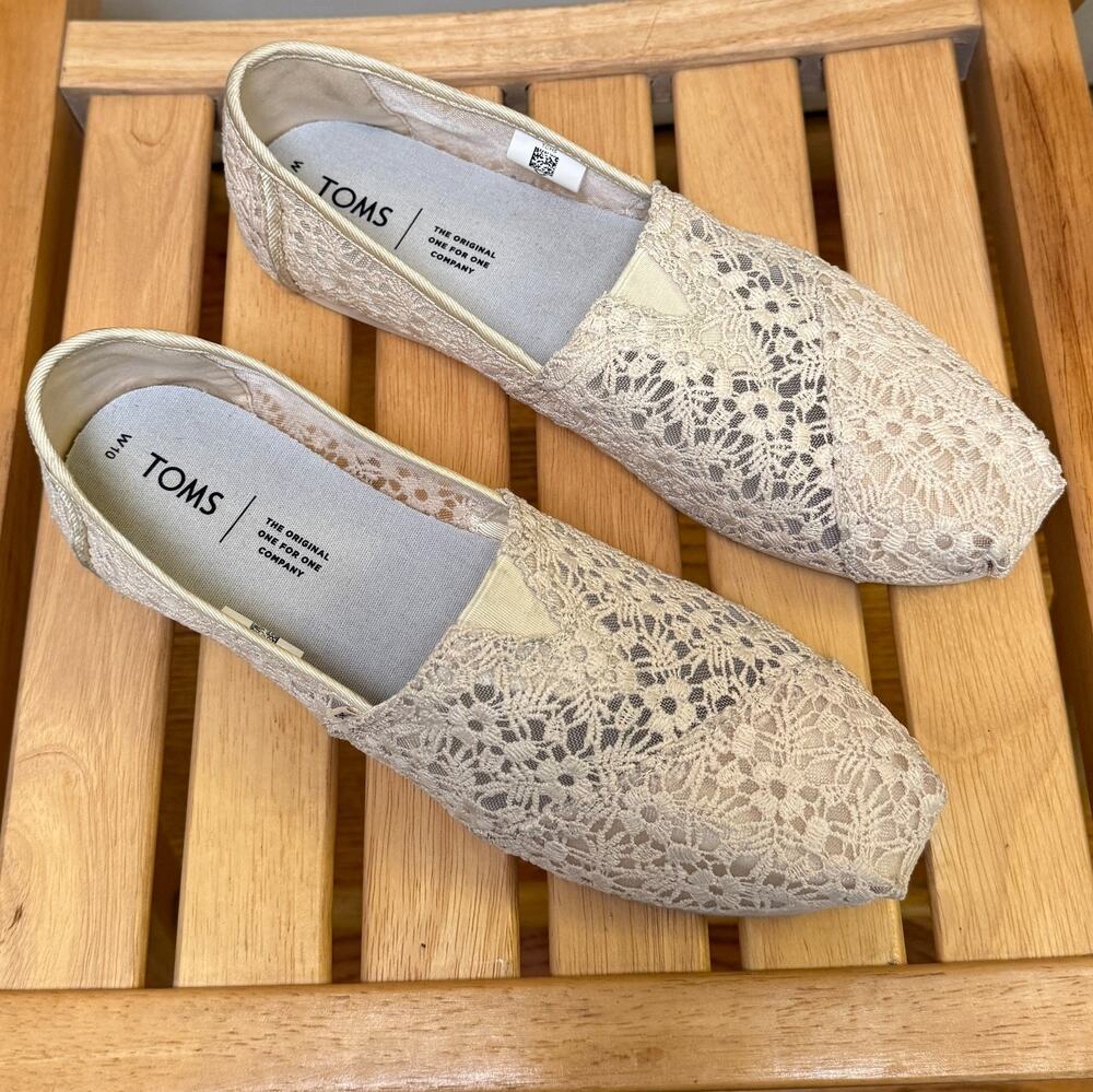 TOMS Moroccan Crochet Slip On Flats 10 Classic Alpargata Ivory Boho Floral Lace